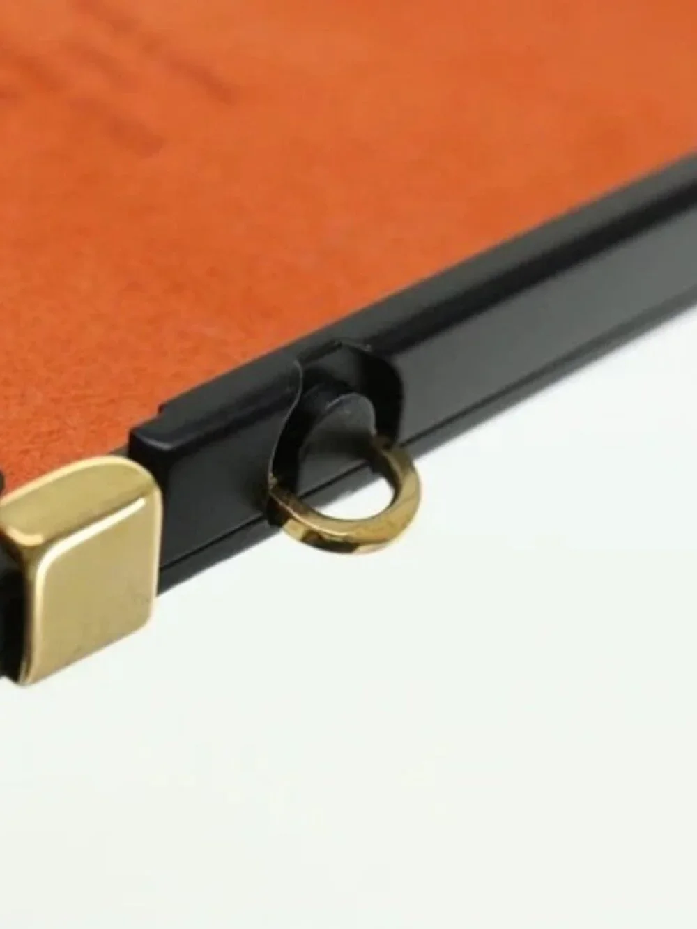 LOUIS VUITTON Transformed Monogram Cat Eye Trunk iPhone Case M63891 Auth 39162